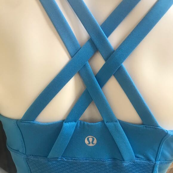 Lululemon Energy Paisley Strappy Back Blue Tank Top Women’s Size 8 - Picture 4 of 5